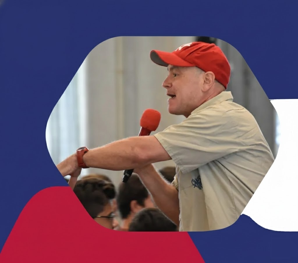 Jason Levine teaching Children English