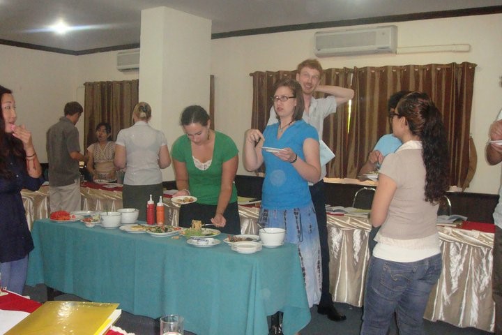 American TESOL Gradutes Teaching Reading
